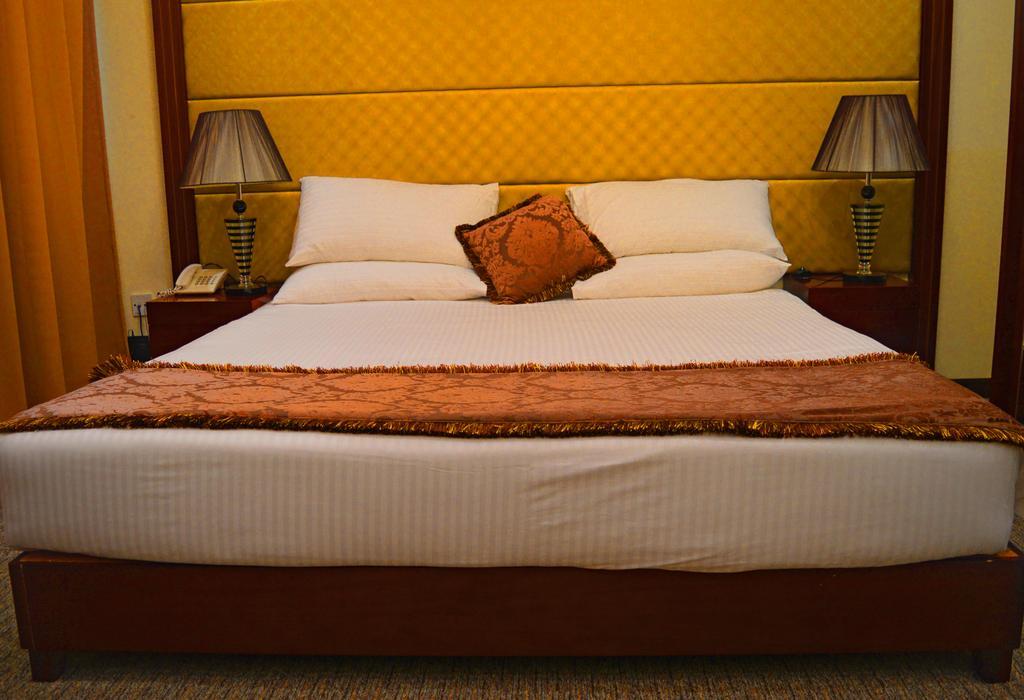 Aparthotel Milestone 3*